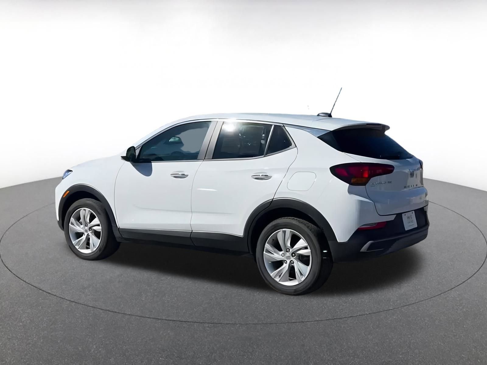 Used 2025 Buick Encore GX Preferred image 10