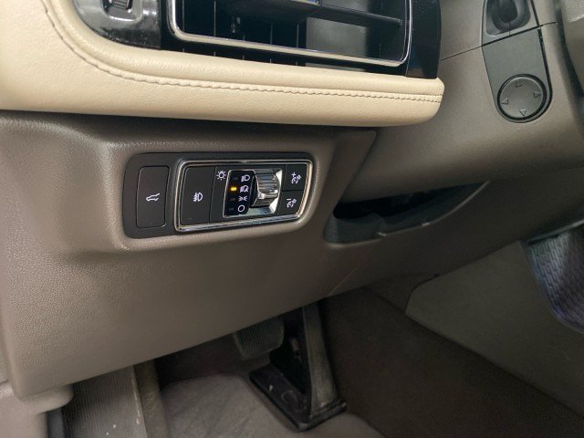 Used 2020 Lincoln Aviator Reserve w/ Equipment Group 201A AWD/4WD image 17