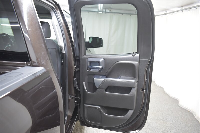 Used 2019 Chevrolet Silverado 1500 LT w/ All Star Edition AWD/4WD image 31