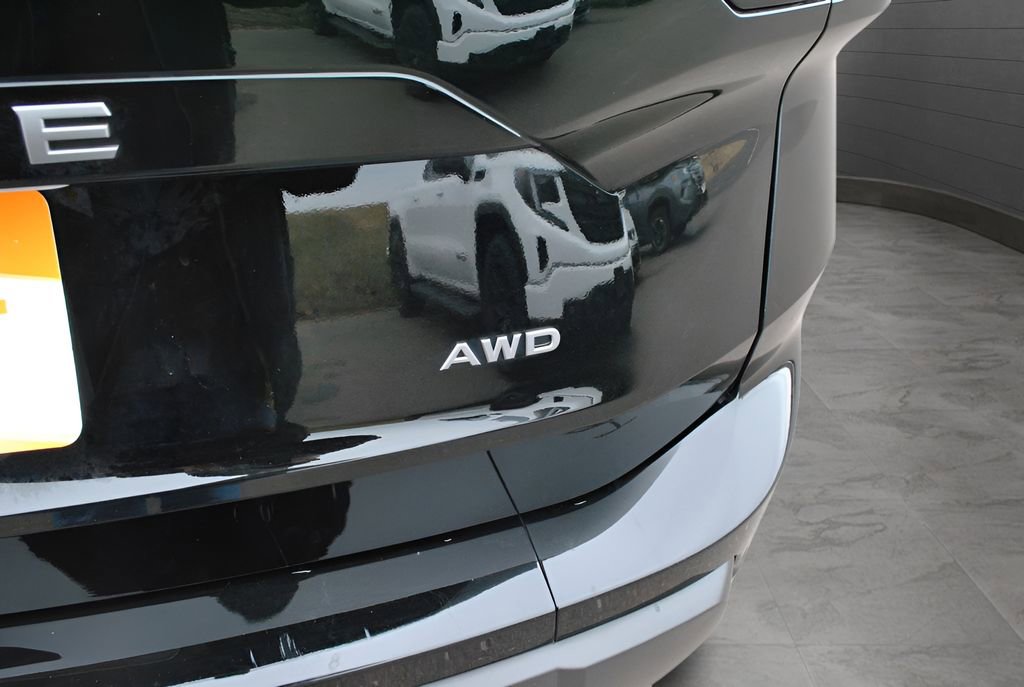 Used 2025 Nissan Rogue SV AWD/4WD image 32