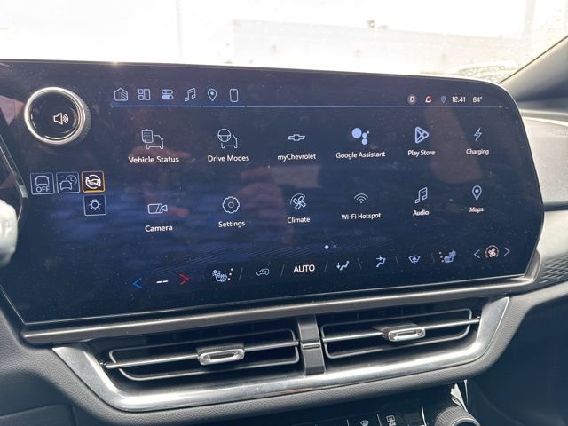 Used 2026 Chevrolet Equinox EV LT w/ Comfort Package image 15