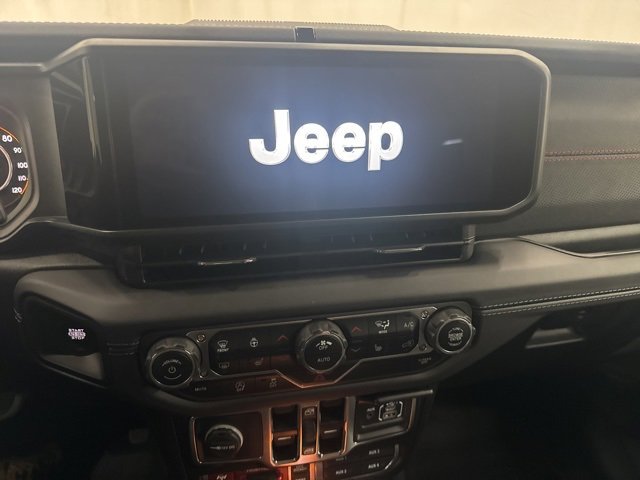 New 2025 Jeep Wrangler Unlimited Rubicon image 12