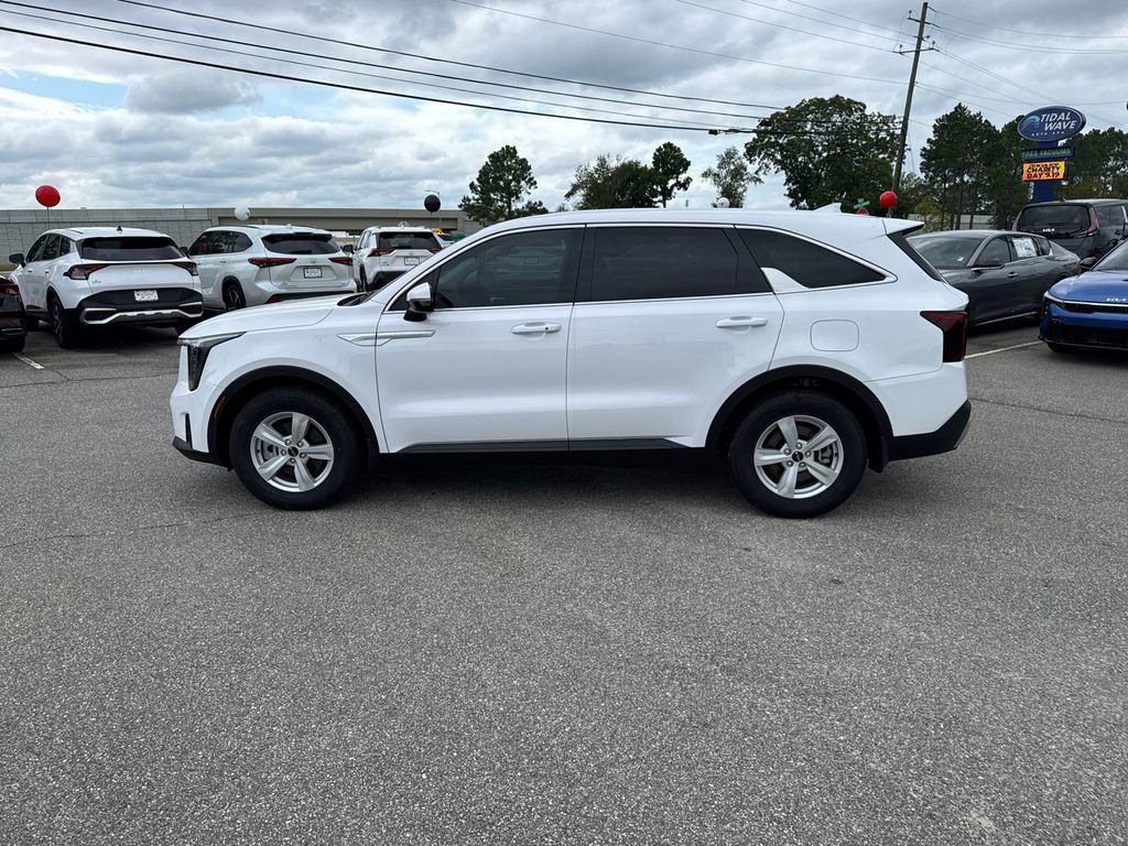 New 2025 Kia Sorento LX image 6