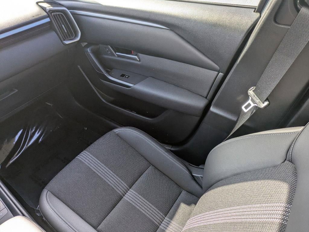 Certified 2025 MAZDA CX-50 AWD 2.5 S w/ Select Package image 19