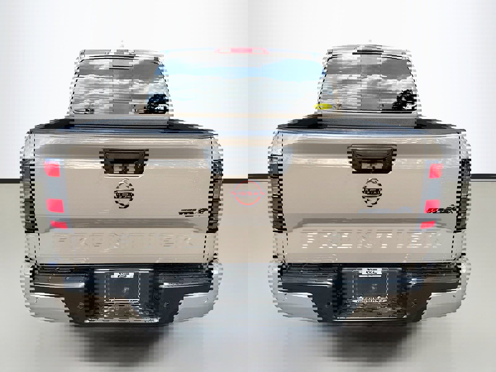 Used 2024 Nissan Frontier PRO-4X w/ Technology Package image 6