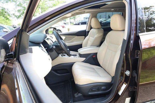 Used 2020 Nissan Murano SL w/ Moonroof Package FWD image 9