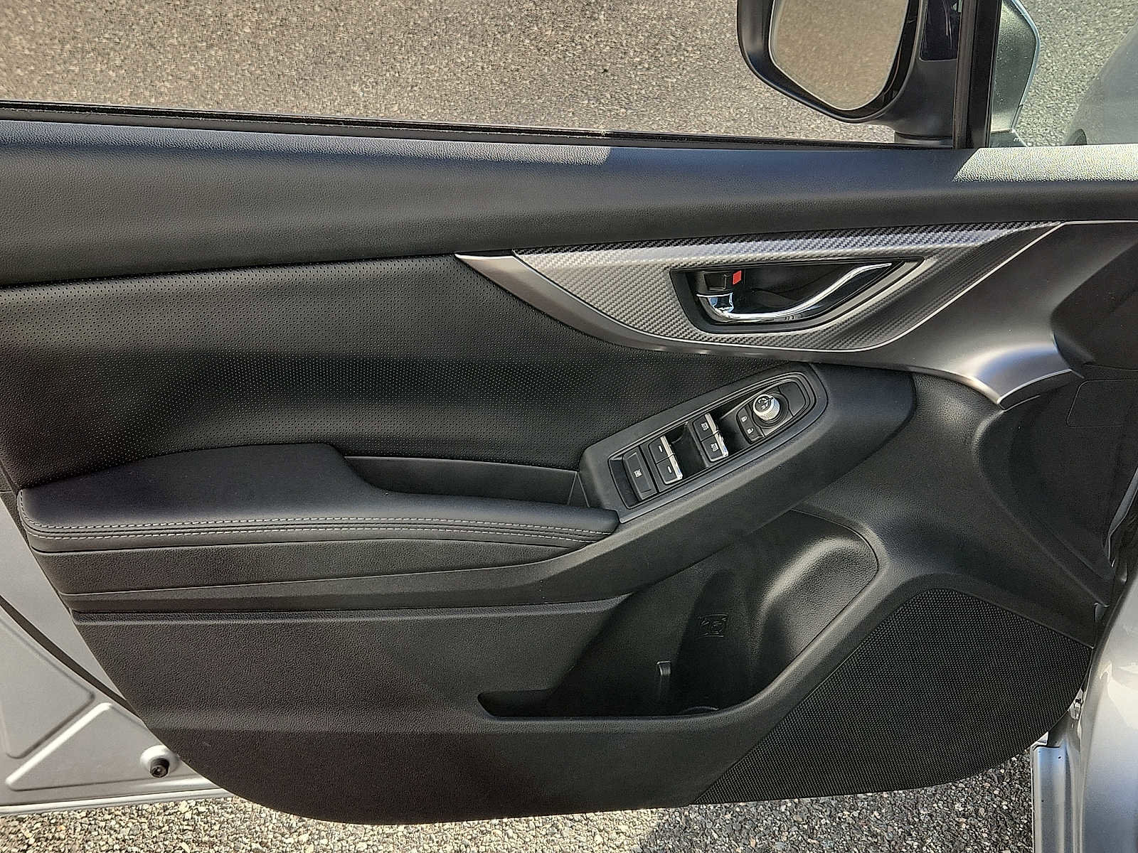 Used 2023 Subaru Impreza 2.0i Limited image 12