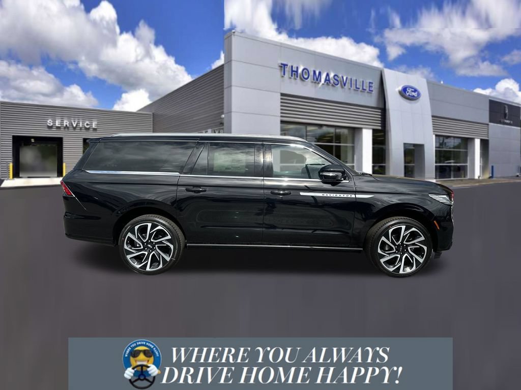 Used 2026 Lincoln Navigator L Reserve AWD/4WD image 2