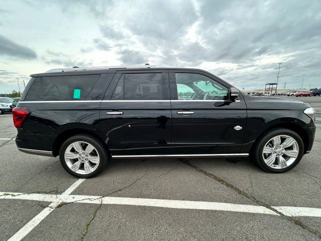 Used 2023 Ford Expedition Max King Ranch AWD/4WD image 6