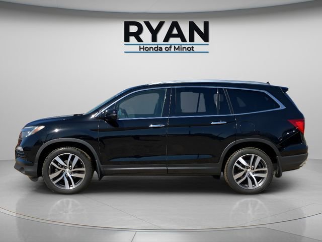 Used 2017 Honda Pilot Touring image 2