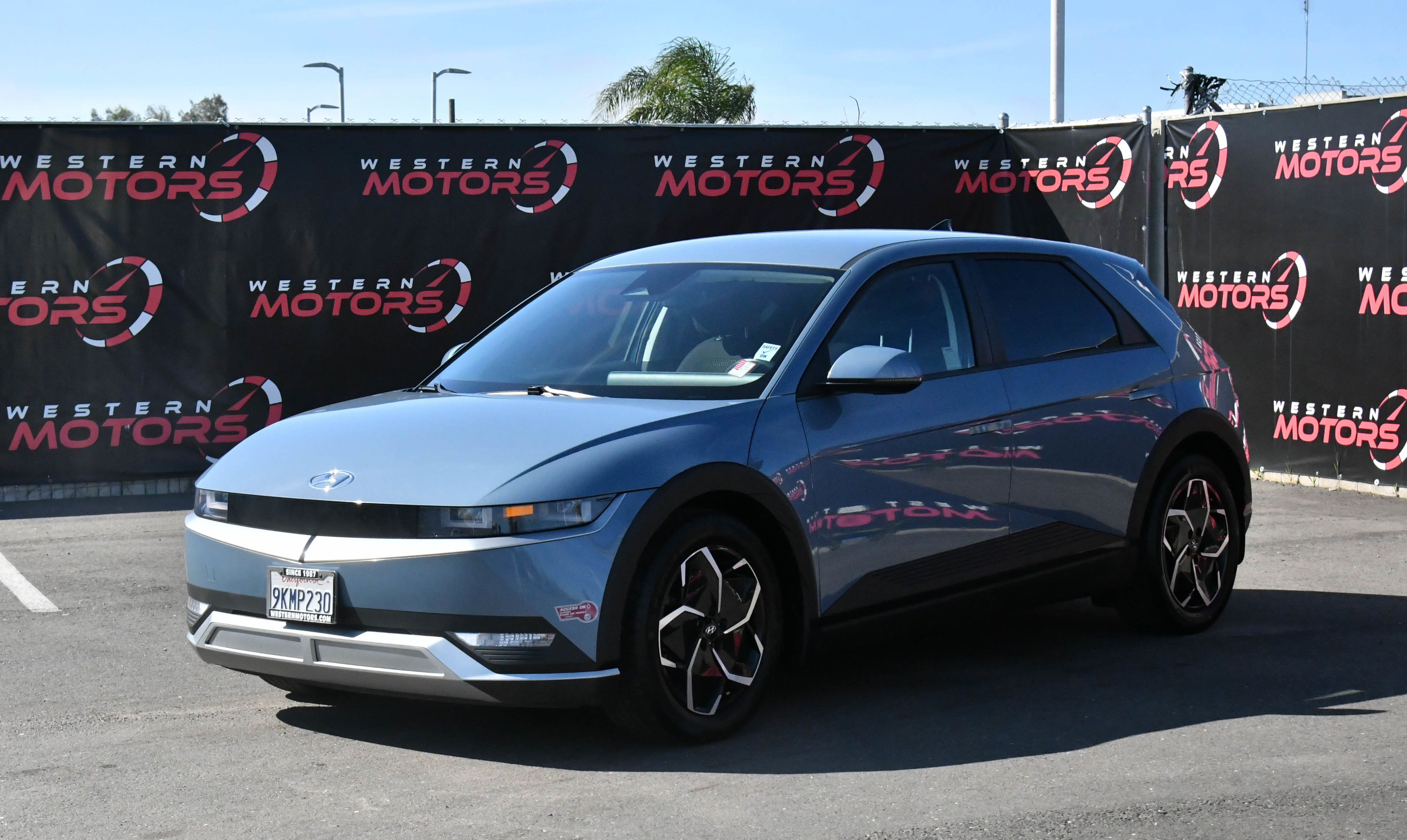 Used 2024 Hyundai Ioniq 5 SE image 3