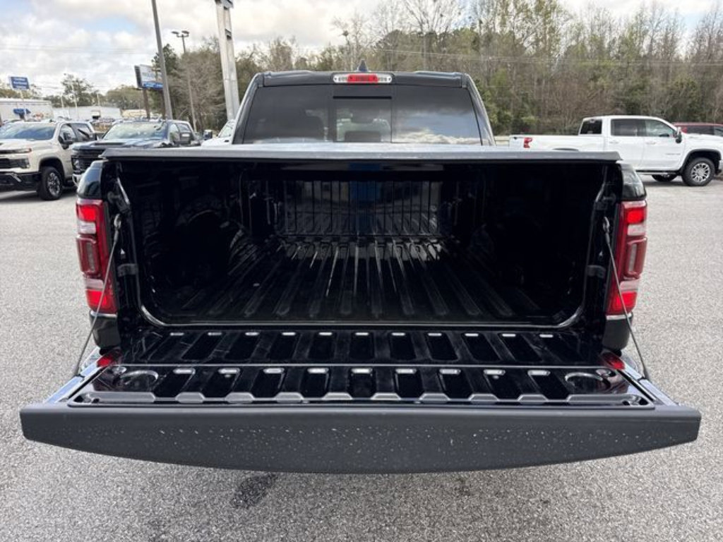 Used 2023 RAM 1500 Limited w/ Body Color Bumper Group AWD/4WD image 33