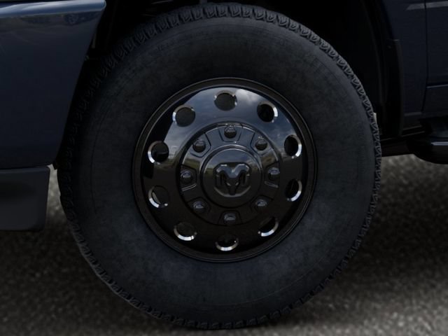 New 2026 RAM 3500 Big Horn AWD/4WD image 8