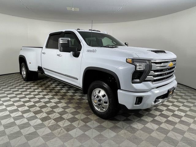 New 2026 Chevrolet Silverado 3500 High Country w/ High Country Premium Package image 23
