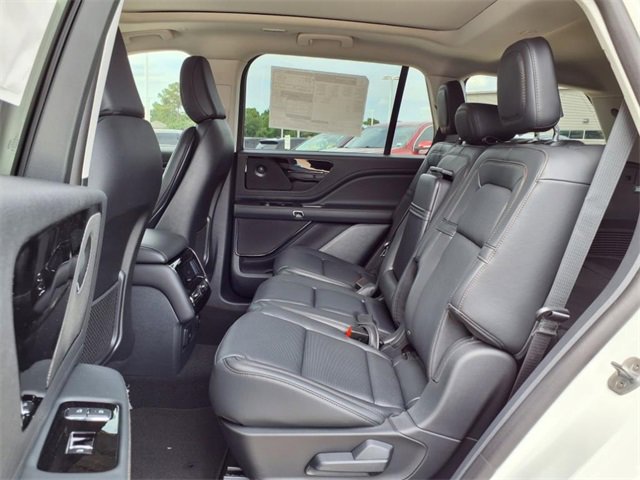 New 2025 Lincoln Aviator Reserve w/ Illumination Package image 12