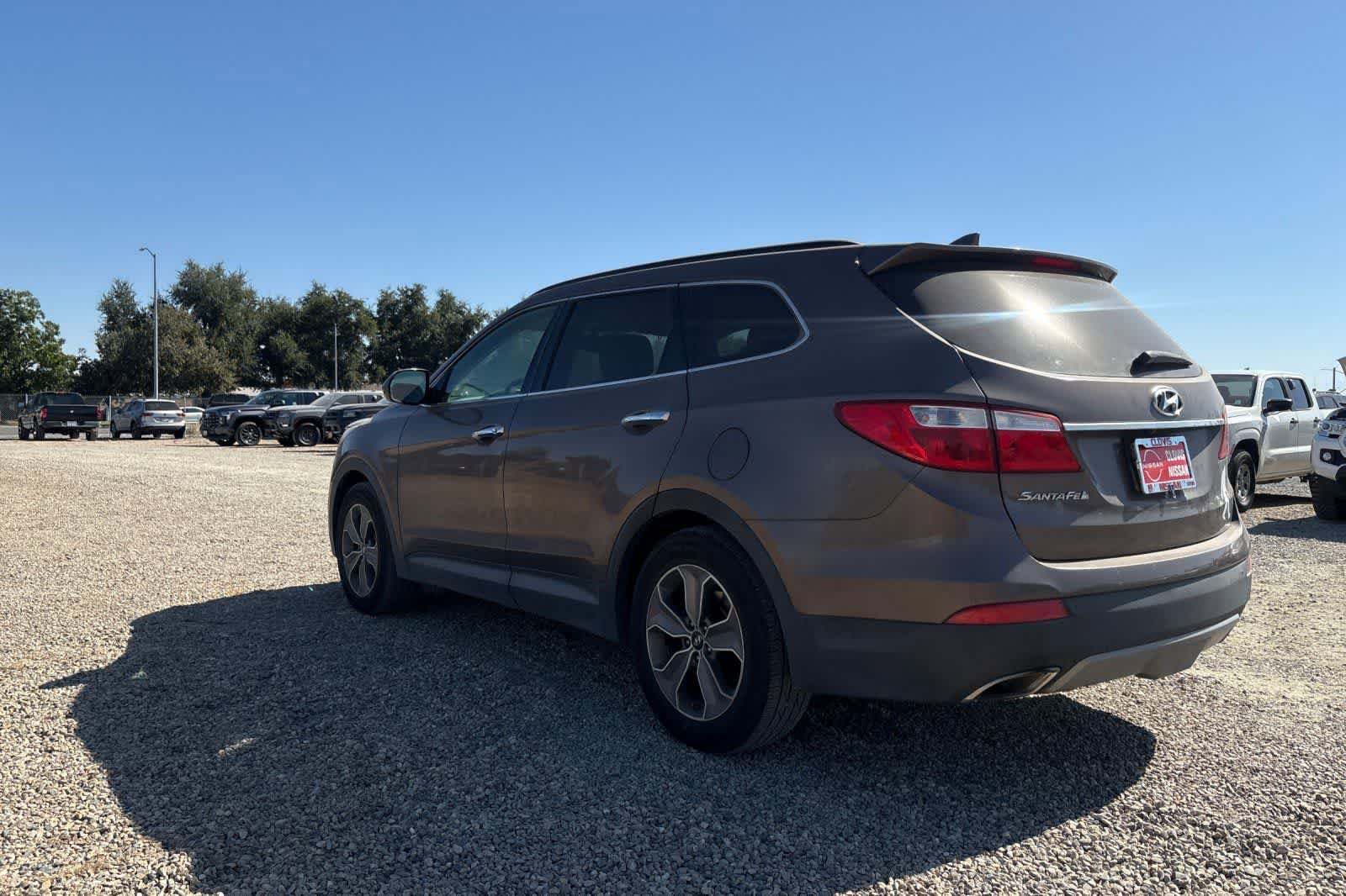 Used 2014 Hyundai Santa Fe GLS FWD image 7