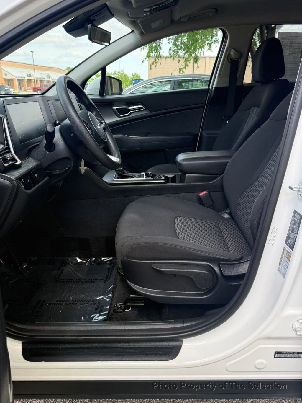 Used 2023 Kia Sportage LX FWD image 21
