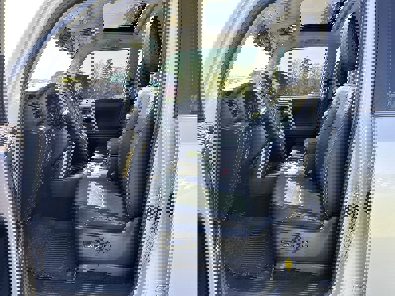 Used 2024 Toyota 4Runner Limited image 16