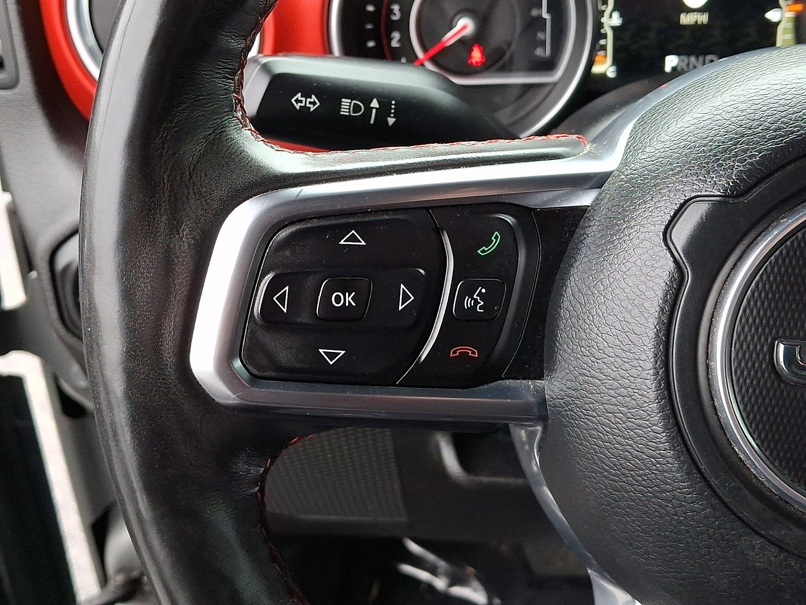 Used 2018 Jeep Wrangler Unlimited Rubicon w/ Uconnect 4C Nav & Sound Group image 21