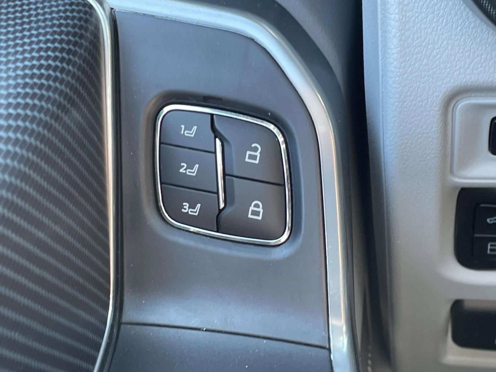 Used 2023 Ford F150 Limited image 29