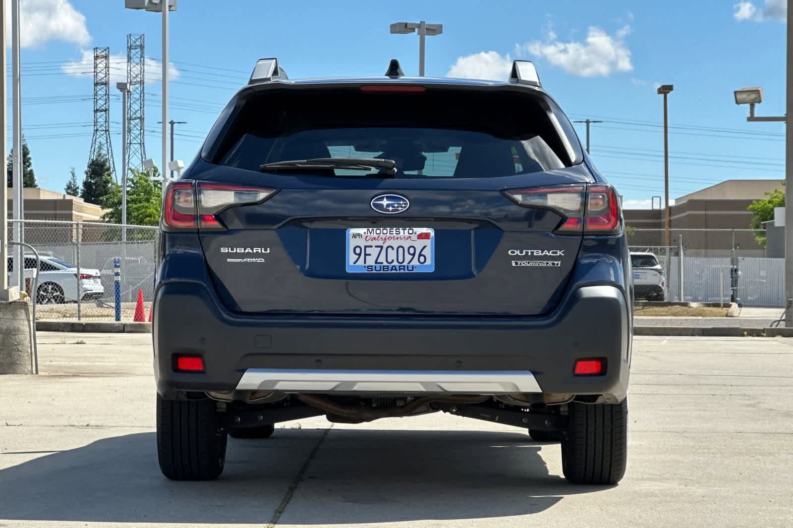 Certified 2023 Subaru Outback Touring XT AWD/4WD image 4