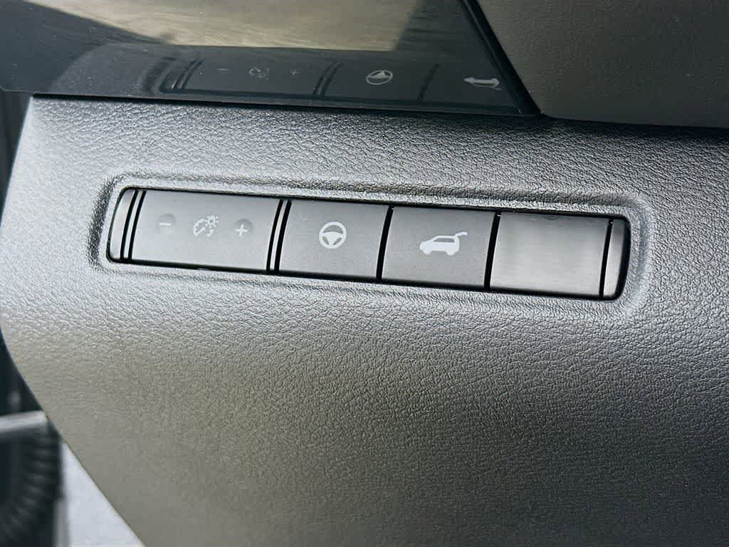 Used 2022 Nissan Pathfinder SV w/ SV Premium Package image 27