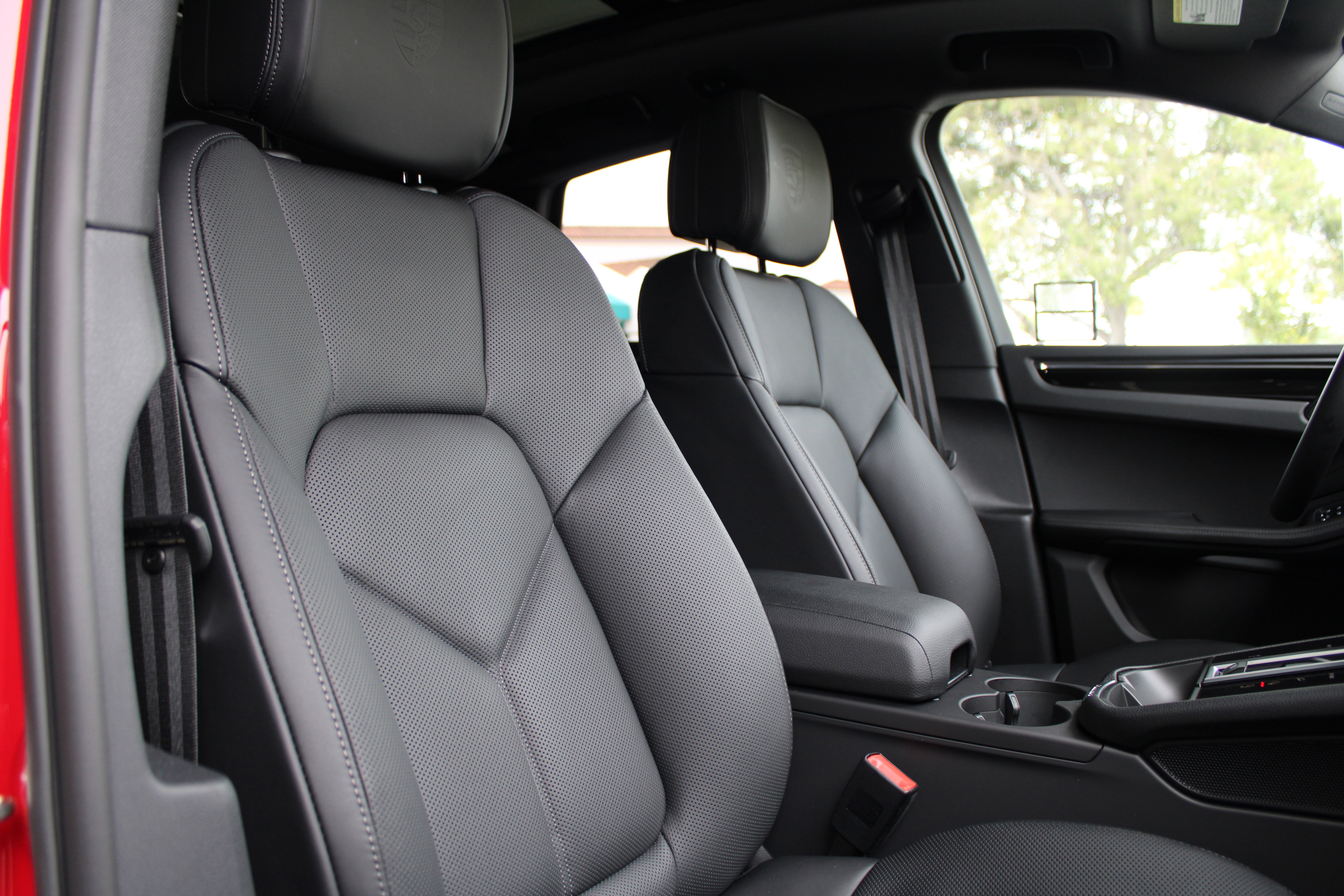 New 2025 Porsche Macan image 28