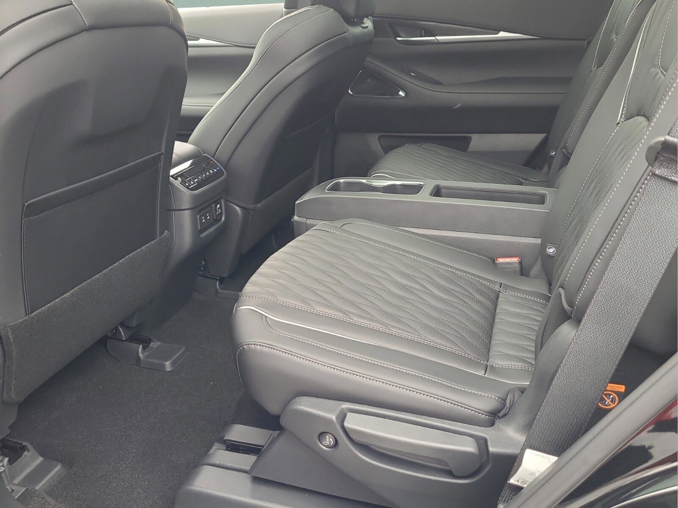 New 2026 INFINITI QX60 Autograph image 9