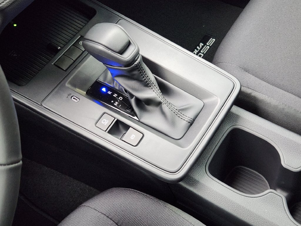 New 2026 Toyota Corolla Cross LE FWD image 20