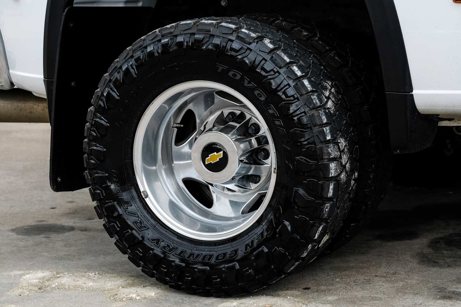 Used 2022 Chevrolet Silverado 3500 LTZ w/ LTZ Convenience Package AWD/4WD image 54