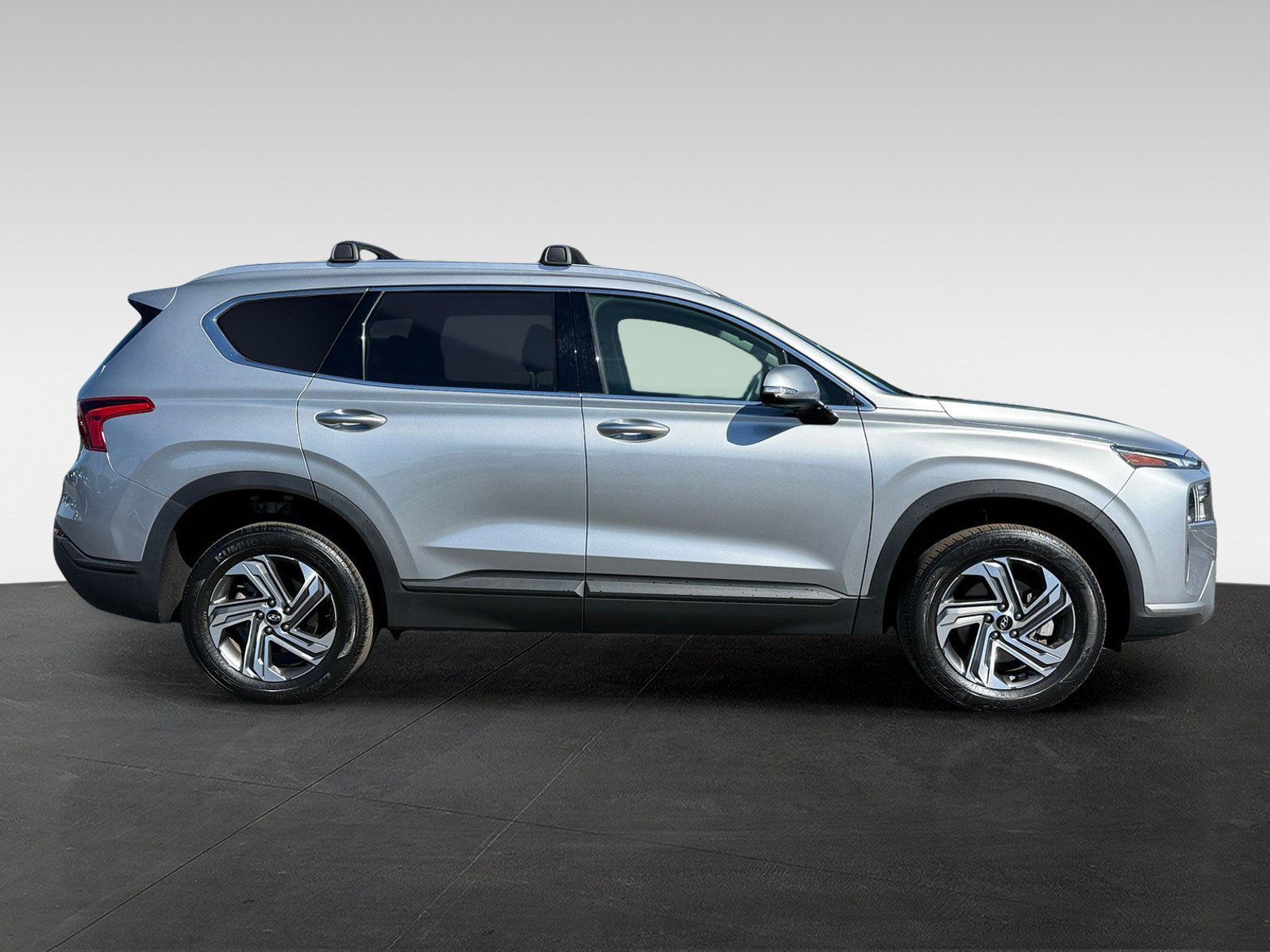 Certified 2023 Hyundai Santa Fe SEL AWD/4WD image 4