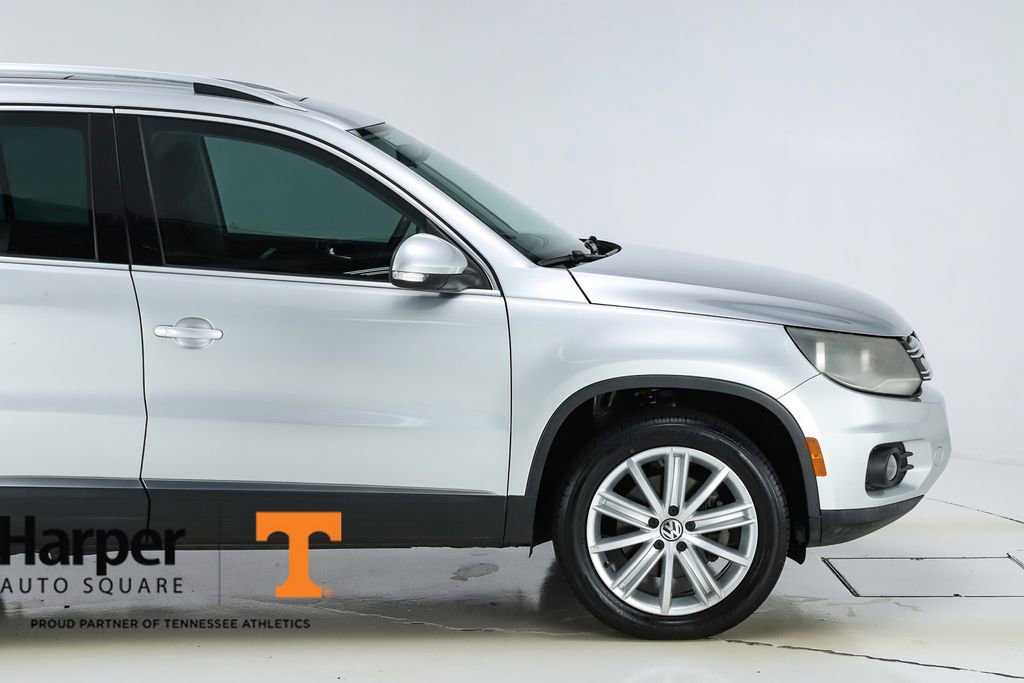 Used 2015 Volkswagen Tiguan SEL FWD image 12
