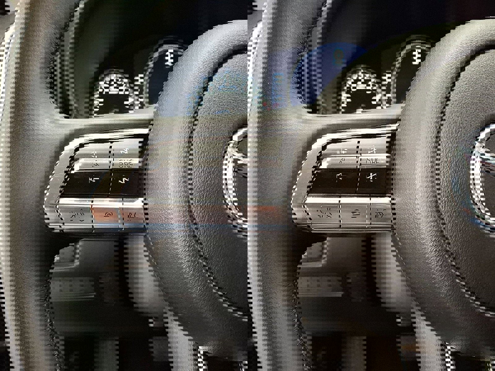 Used 2025 MAZDA CX-50 AWD 2.5 S w/ Preferred Package image 17