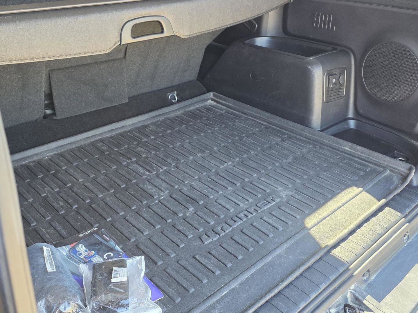 Used 2023 Toyota 4Runner Limited image 9