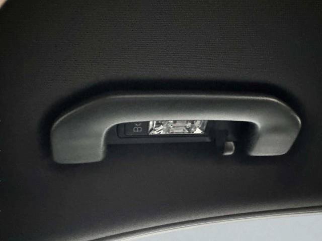 Used 2019 Mercedes-Benz E 300 w/ Premium 1 Package image 41