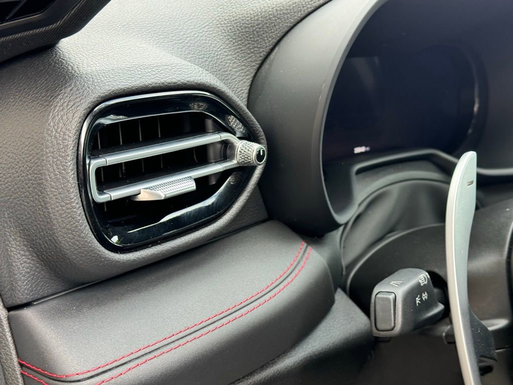 Used 2024 Dodge Hornet R/T AWD/4WD image 13