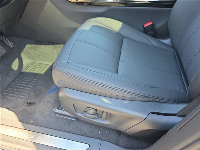 New 2026 Land Rover Range Rover Evoque S AWD/4WD image 13