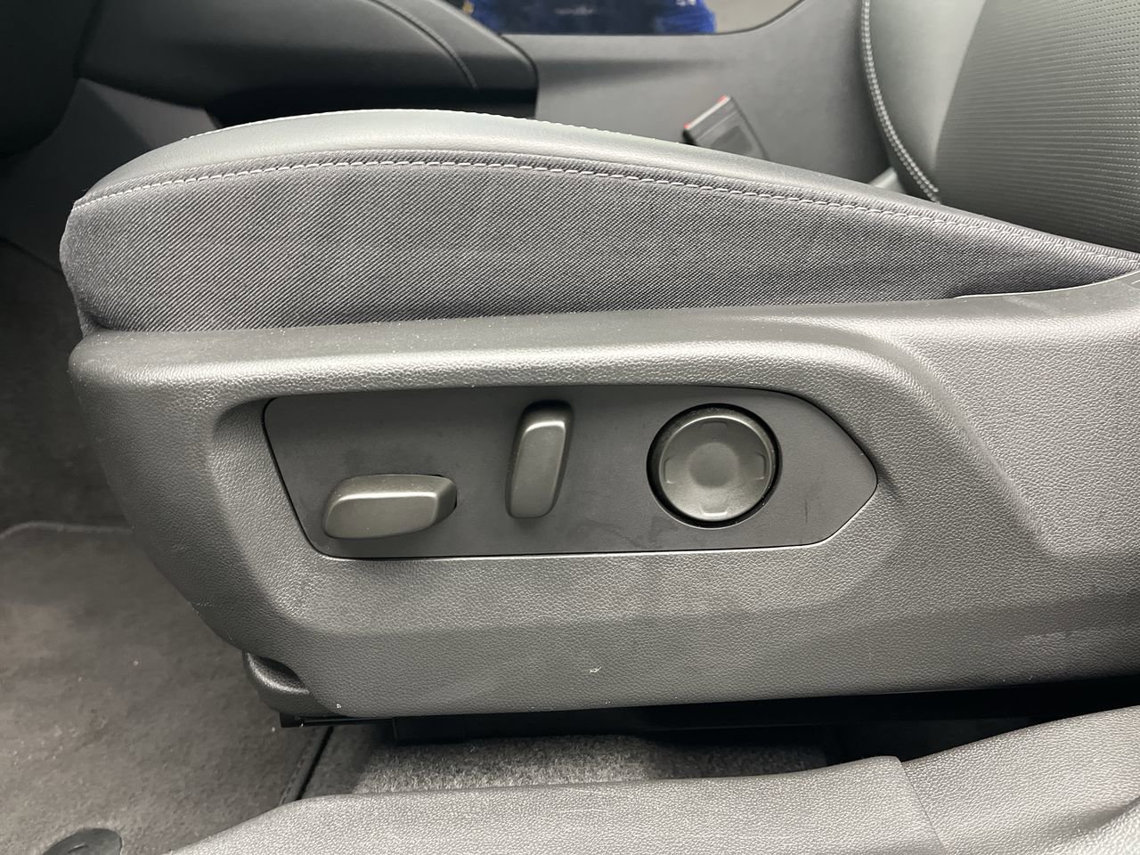 Certified 2024 Buick Envision Preferred image 11