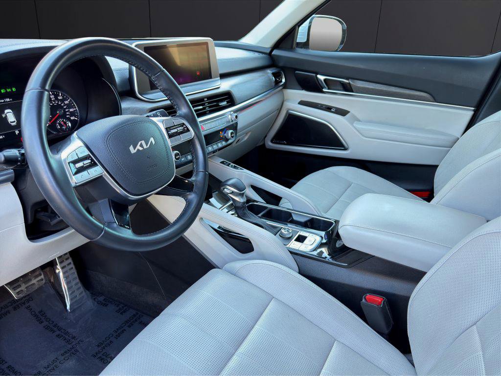 Used 2022 Kia Telluride SX w/ Towing Package image 12