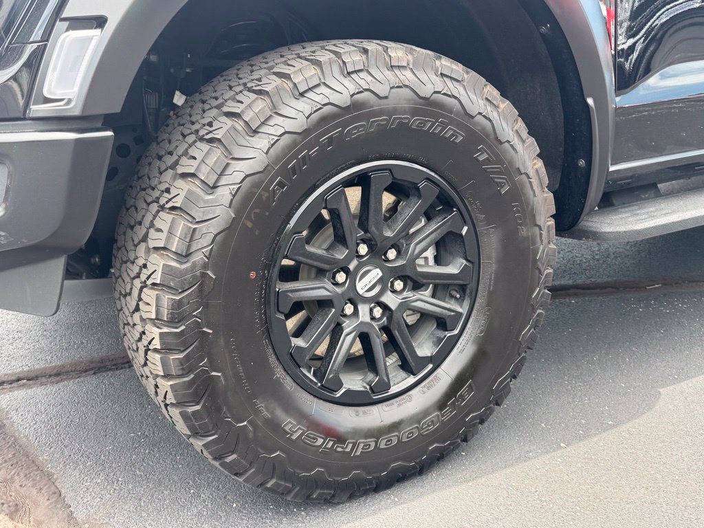 Used 2025 Ford F150 Raptor AWD/4WD image 34