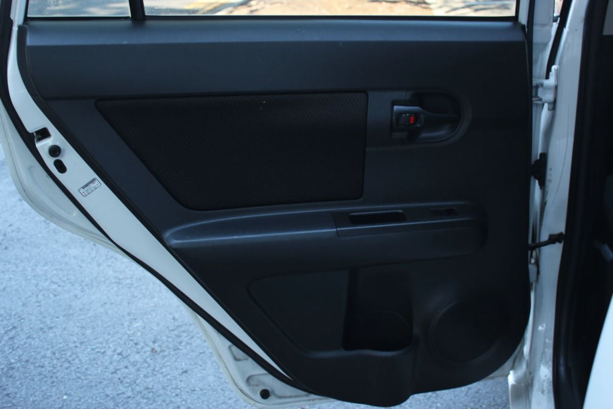 Used 2009 Scion xB FWD image 20