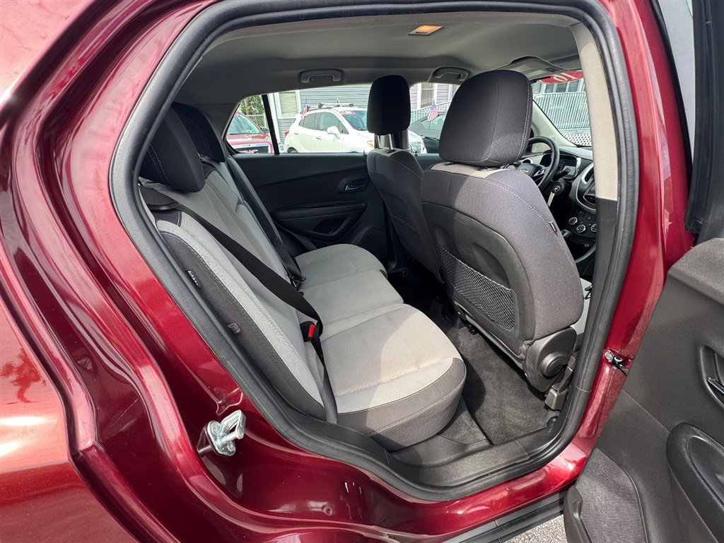 Used 2016 Chevrolet Trax LS w/ LPO, Cargo Package image 12