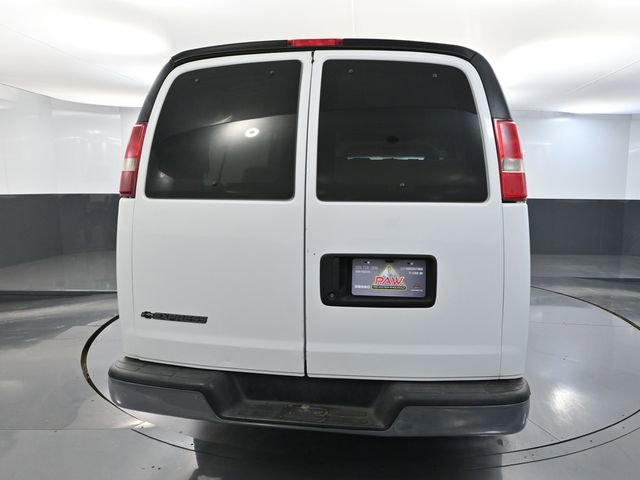 Used 2017 Chevrolet Express 3500 LT w/ LT Preferred Equipment Group RWD image 6