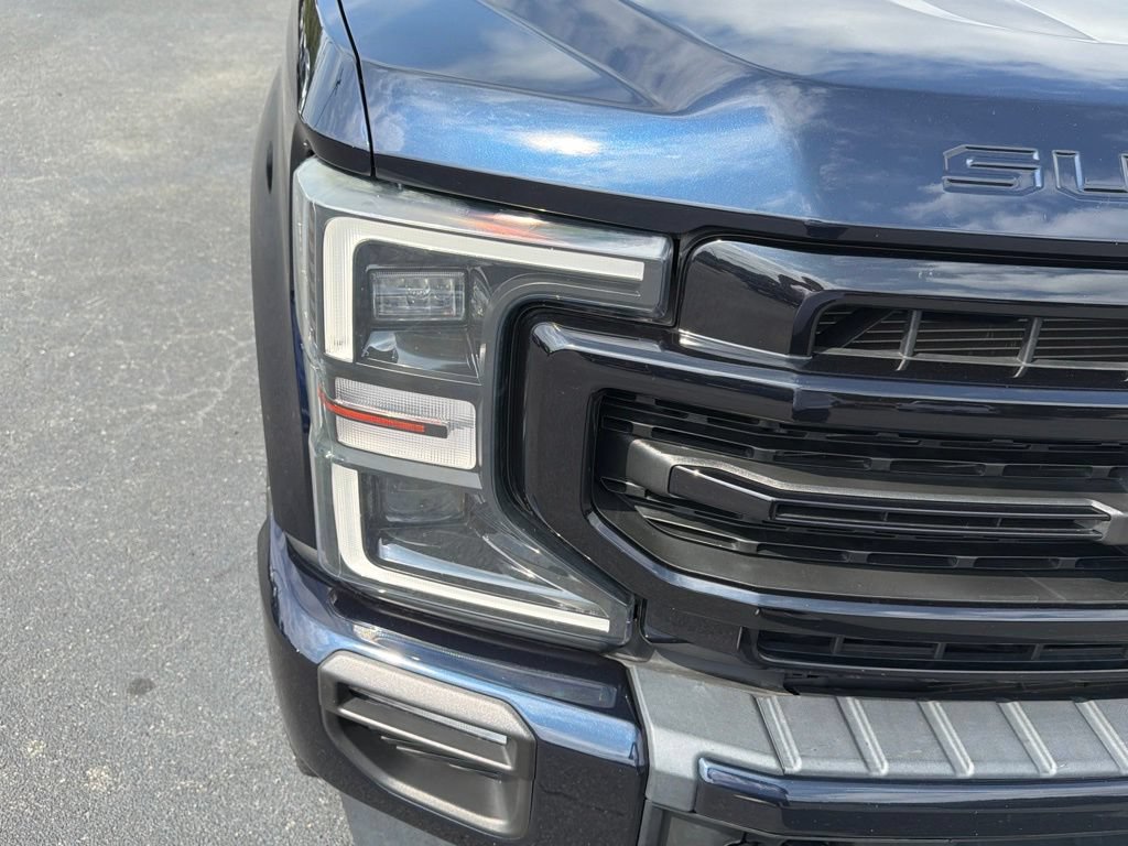 Used 2022 Ford F350 Lariat w/ Black Appearance Package AWD/4WD image 28