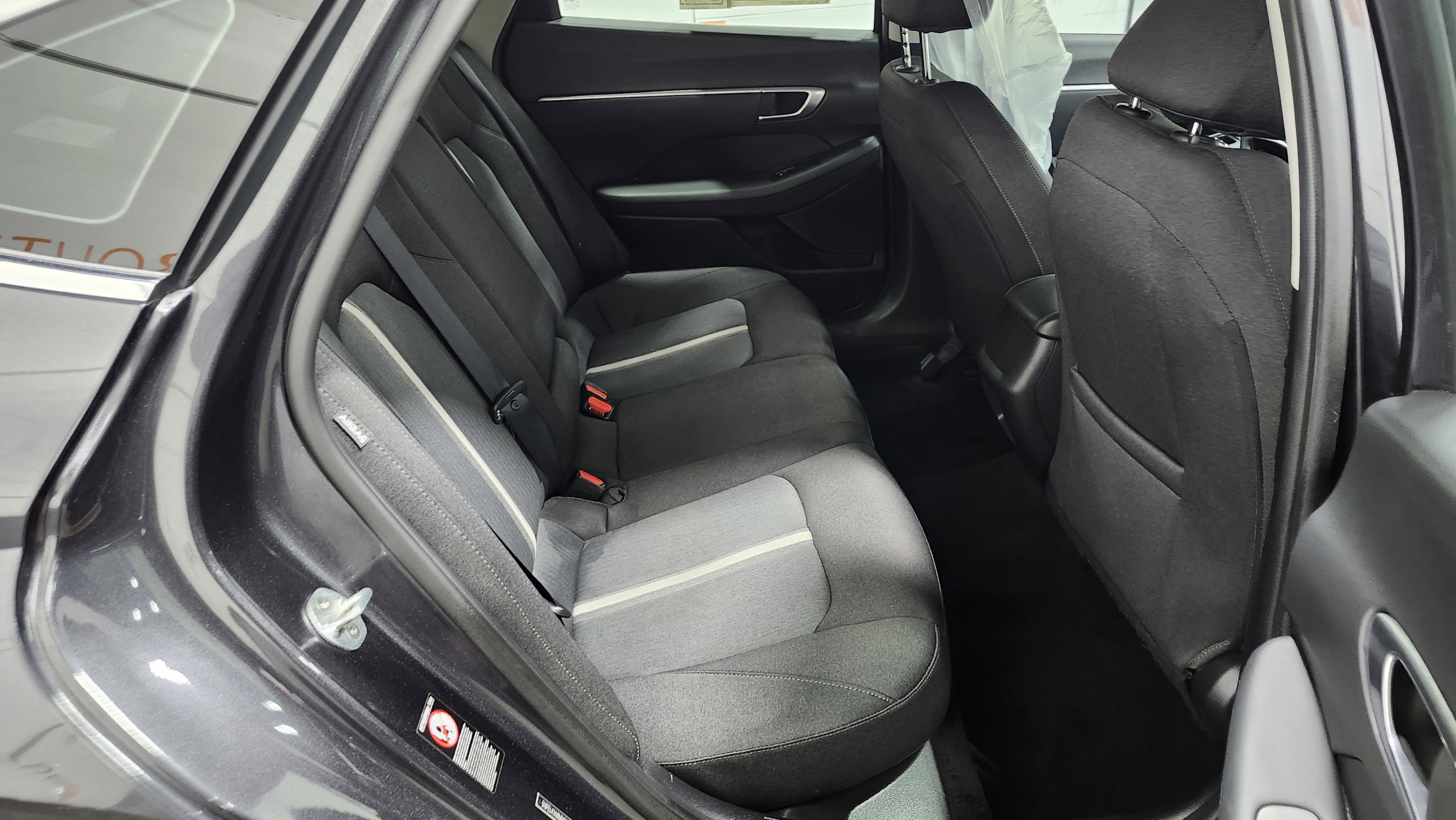 Used 2021 Hyundai Sonata SEL w/ Winter Weather Package image 19