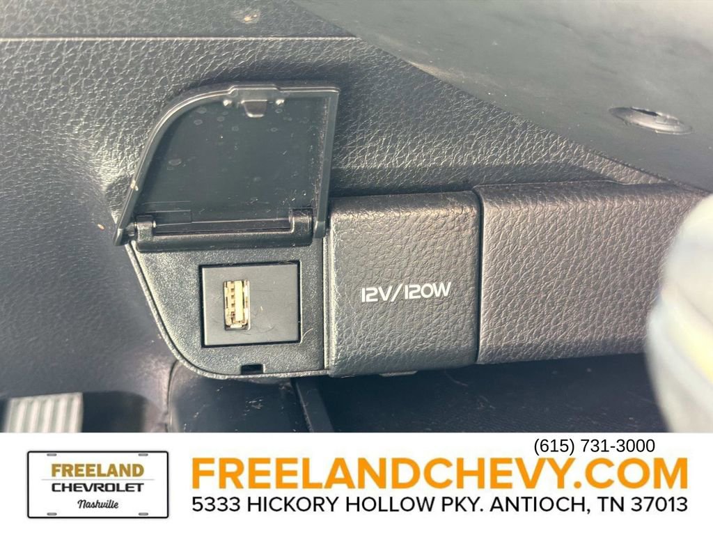 Used 2020 Toyota Camry SE image 33