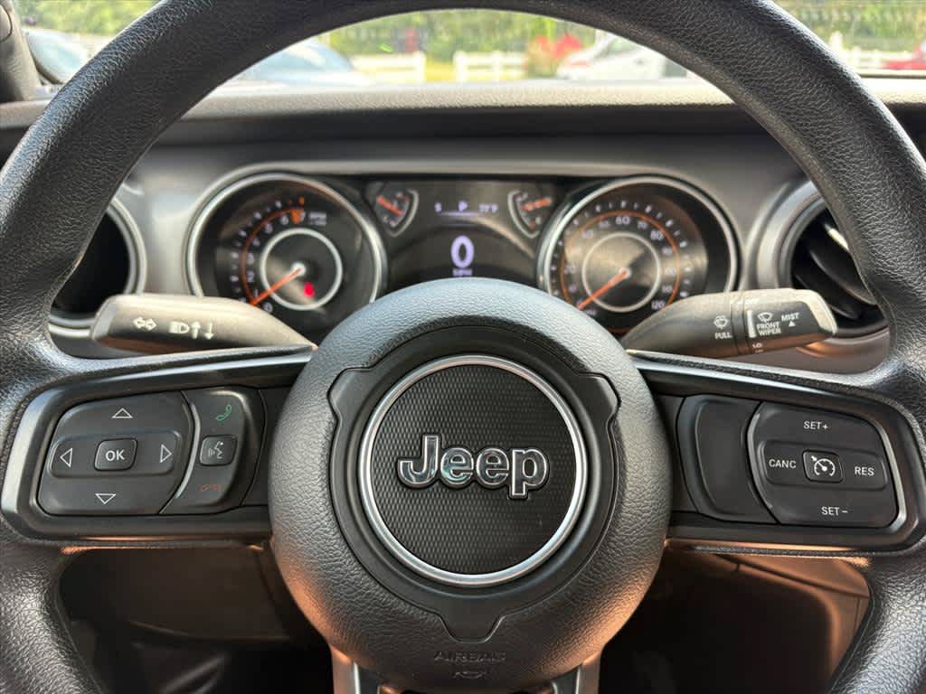 Used 2022 Jeep Gladiator Sport AWD/4WD image 15