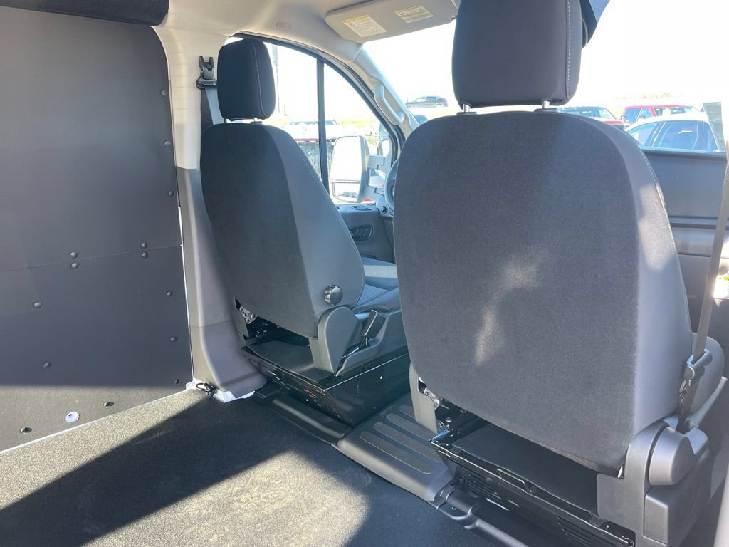New 2025 Ford Transit 250 Low Roof w/ Load Area Protection Package RWD image 48