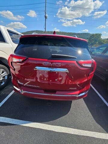 Used 2023 GMC Terrain Denali AWD/4WD image 4
