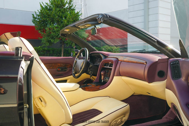 Used 1998 Aston Martin DB7 Volante image 77